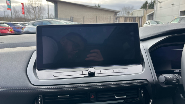 Nissan Qashqai 1.3 DiG-T MH N-Connecta 5dr Petrol Hatchback